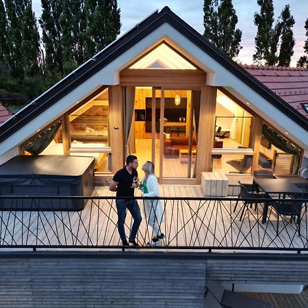Terasse Jeruzalem Apartments Hermanci Екстериор снимка