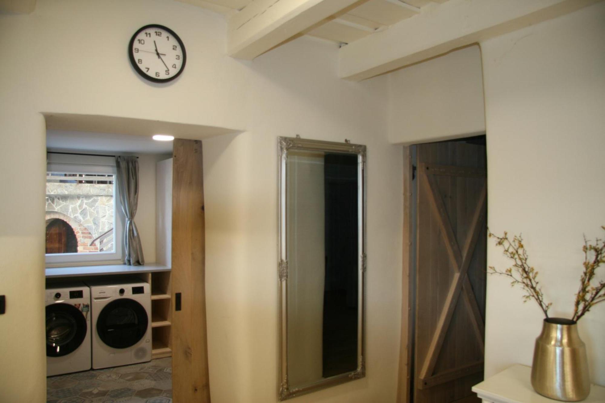 Terasse Jeruzalem Apartments Hermanci Екстериор снимка